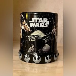 STAR WARS Coffee Mug W/ Yoda Luke Skywalker C3PO Han Solo & Raised Base Graphic